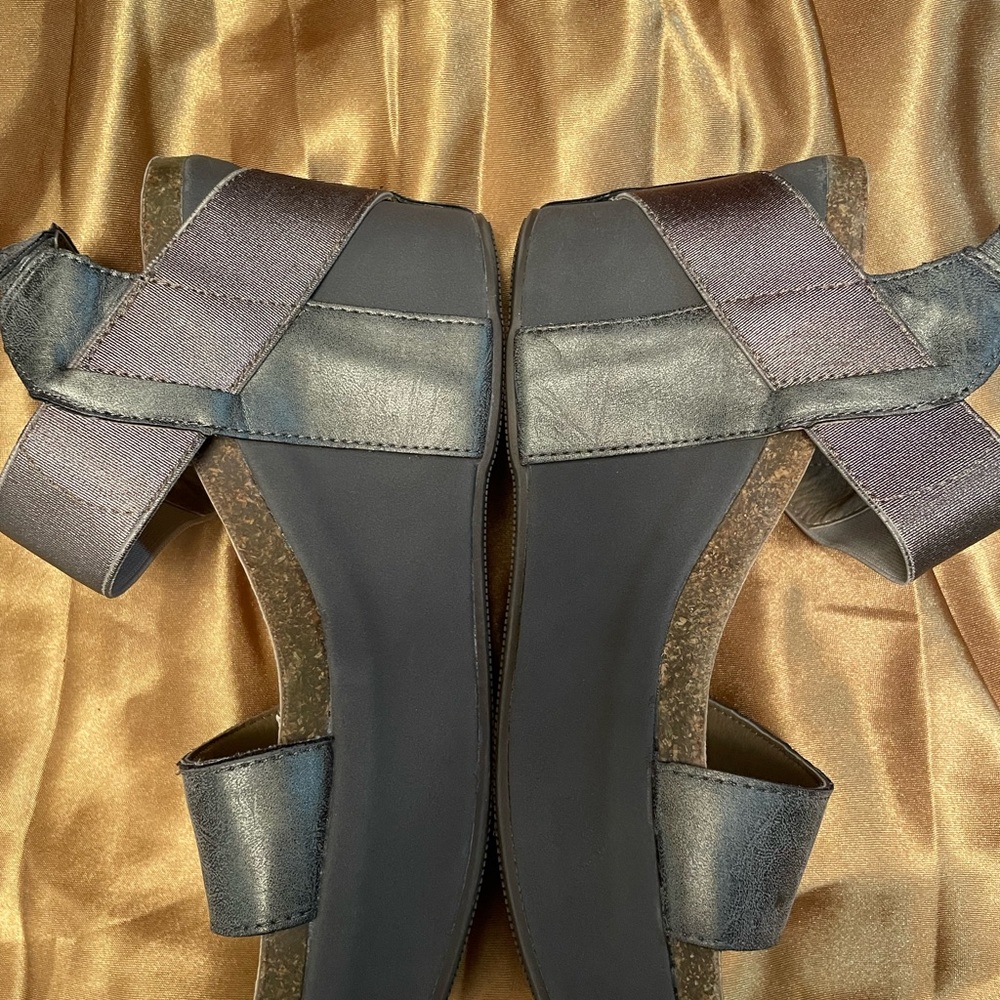 Corky’s Wedges View 5